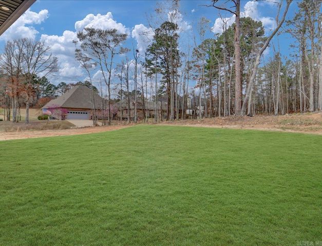 217 Gardens Gate Circle, Hot Springs, AR 71913