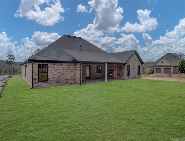 217 Gardens Gate Circle, Hot Springs, AR 71913