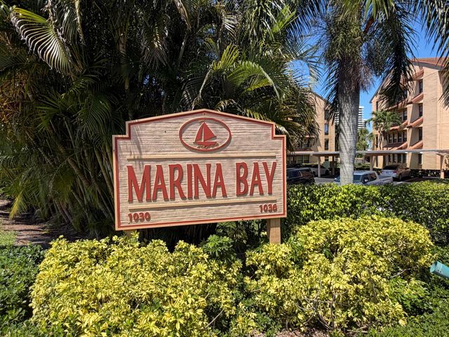 1036 US-1 221, North Palm Beach, FL 33408