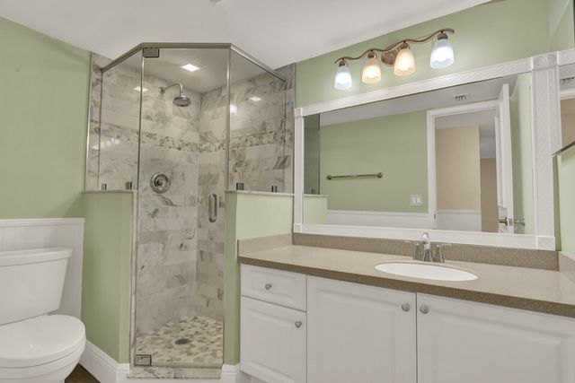 1036 US-1 221, North Palm Beach, FL 33408