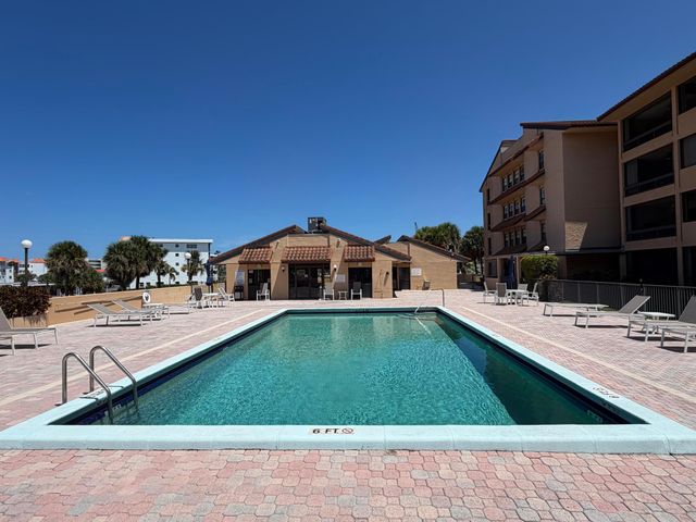 1036 US-1 221, North Palm Beach, FL 33408