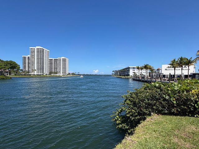 1036 US-1 221, North Palm Beach, FL 33408