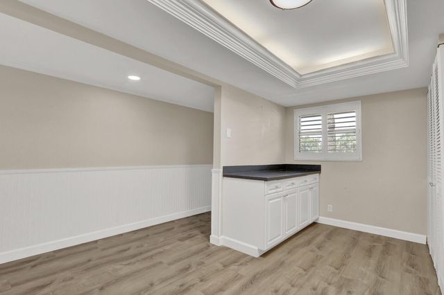 1036 US-1 221, North Palm Beach, FL 33408