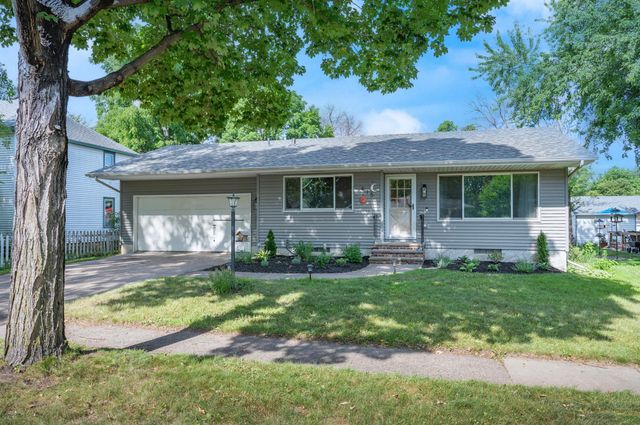 415 N Fremont Street, River Falls, WI 54022