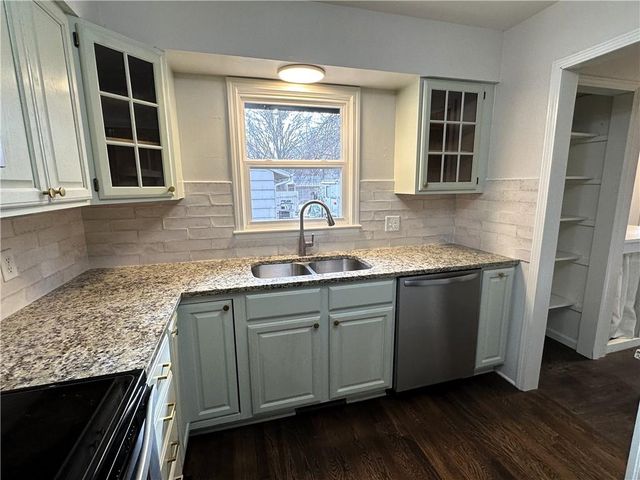 406 Melrose Street, Liberty, MO 64068