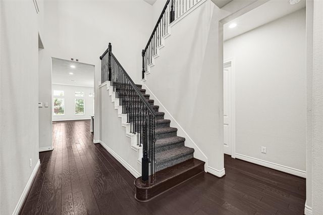 5231 Pickford Grove, Sugar Land, TX 77479