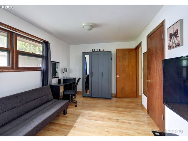 415 Ne 116TH Pl, Portland, OR 97220