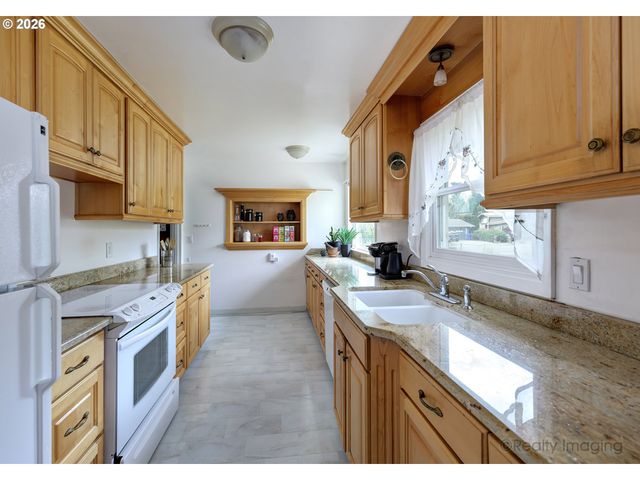 415 Ne 116TH Pl, Portland, OR 97220