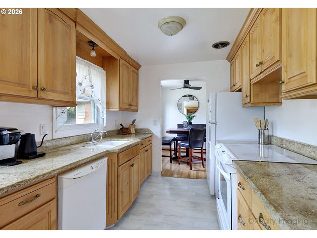 415 Ne 116TH Pl, Portland, OR 97220