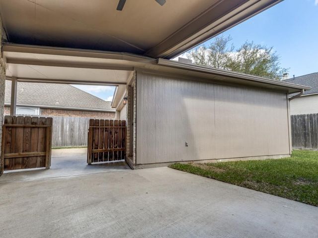 12910 Fox Brush Lane, Houston, TX 77041