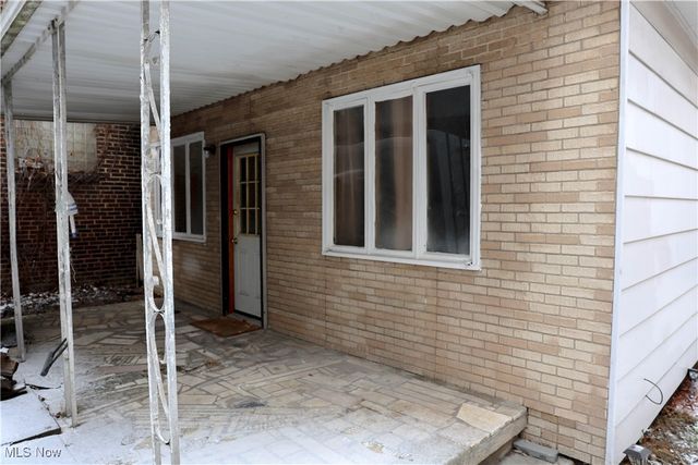 750 Main Street, Follansbee, WV 26037