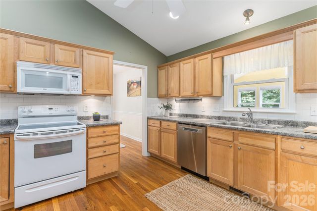 207 Christina Court, Asheville, NC 28806