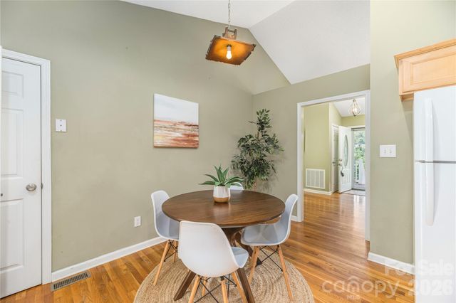 207 Christina Court, Asheville, NC 28806