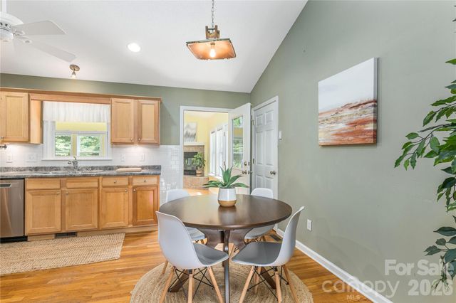 207 Christina Court, Asheville, NC 28806