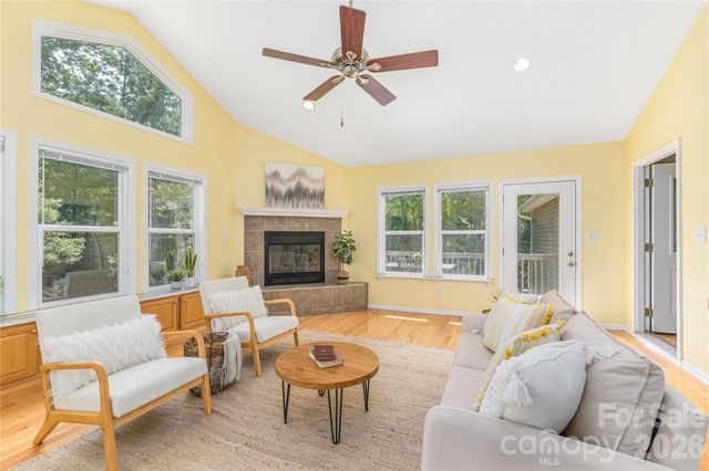 207 Christina Court, Asheville, NC 28806
