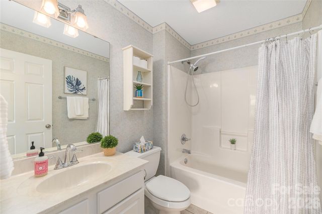 207 Christina Court, Asheville, NC 28806