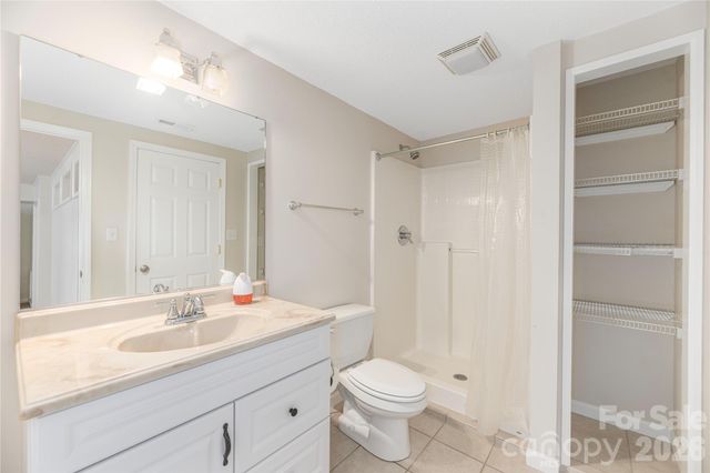 207 Christina Court, Asheville, NC 28806