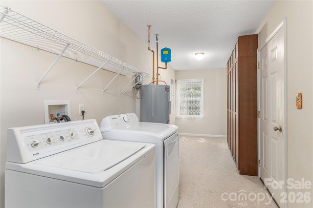 207 Christina Court, Asheville, NC 28806