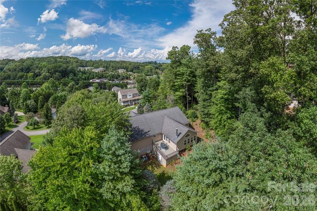 207 Christina Court, Asheville, NC 28806