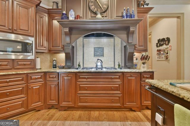 5038 Pointer Ridge, Flowery Branch, GA 30542