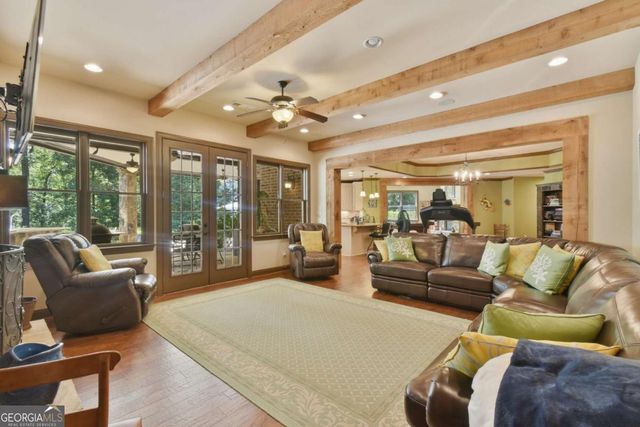 5038 Pointer Ridge, Flowery Branch, GA 30542
