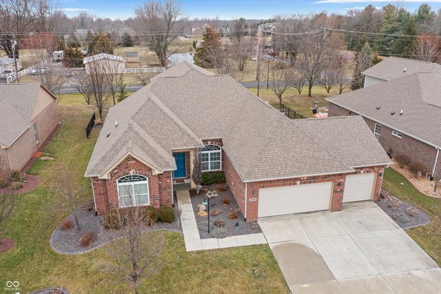 4734 Shady Ridge Row, Greenwood, IN 46143