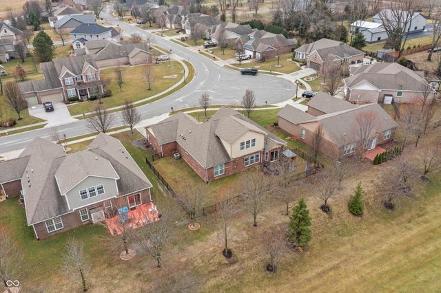 4734 Shady Ridge Row, Greenwood, IN 46143