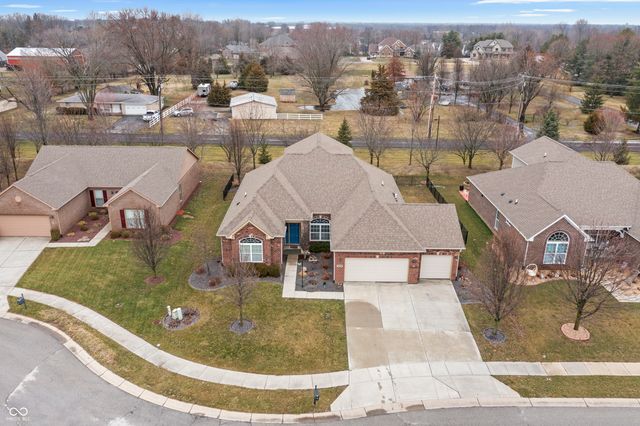 4734 Shady Ridge Row, Greenwood, IN 46143