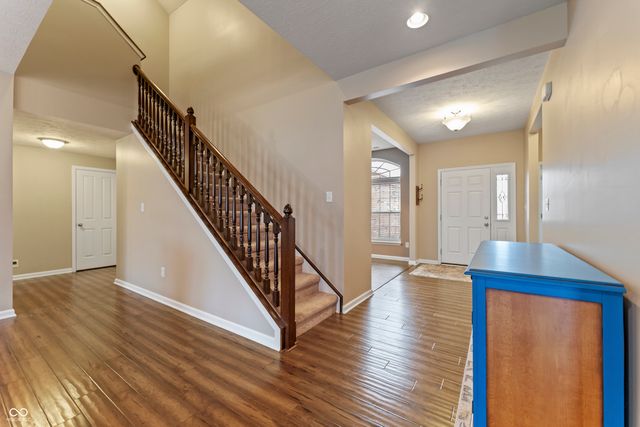 4734 Shady Ridge Row, Greenwood, IN 46143