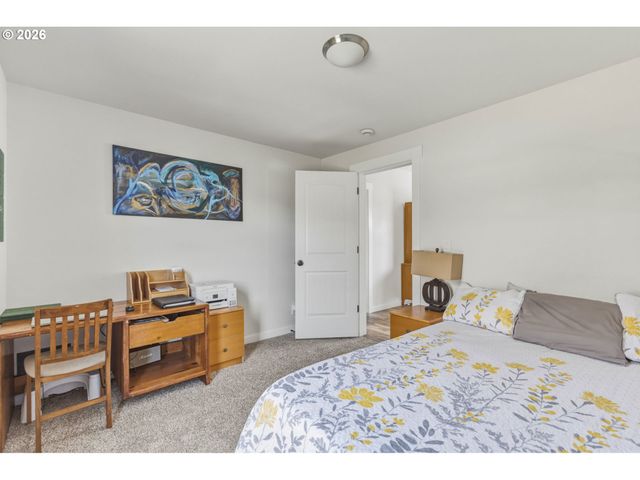 112 S GOLD St, Centralia, WA 98531