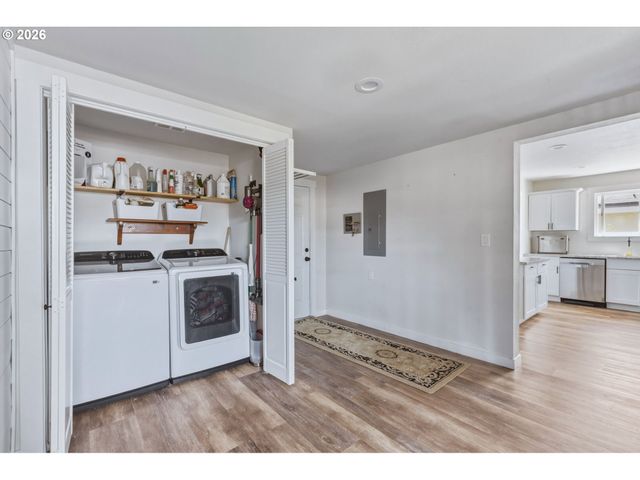 112 S GOLD St, Centralia, WA 98531