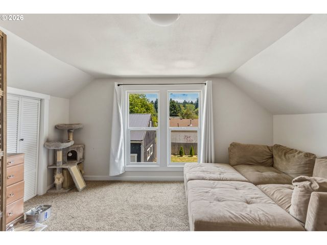 112 S GOLD St, Centralia, WA 98531