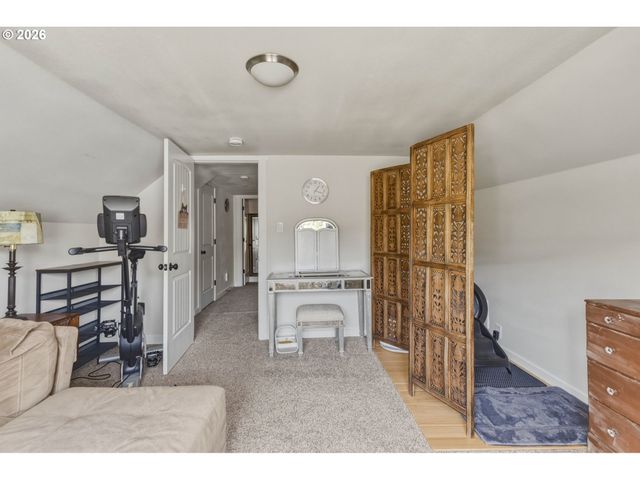 112 S GOLD St, Centralia, WA 98531