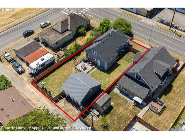 112 S GOLD St, Centralia, WA 98531