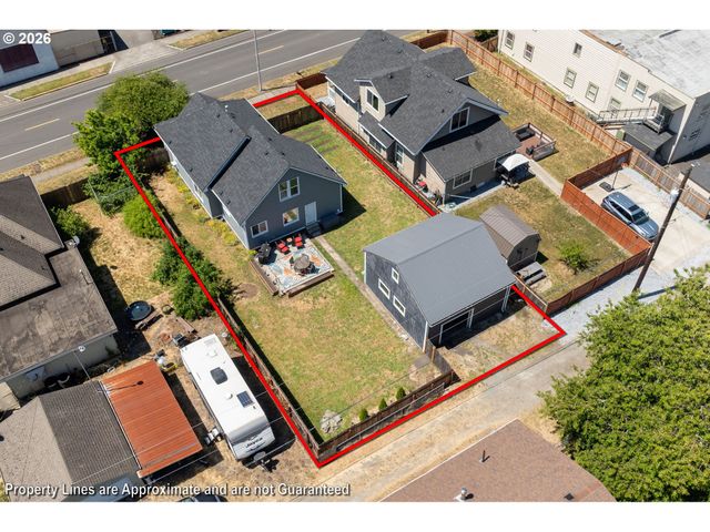 112 S GOLD St, Centralia, WA 98531