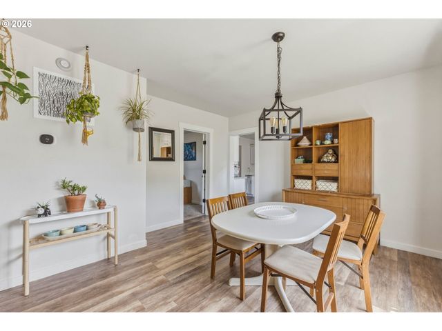 112 S GOLD St, Centralia, WA 98531