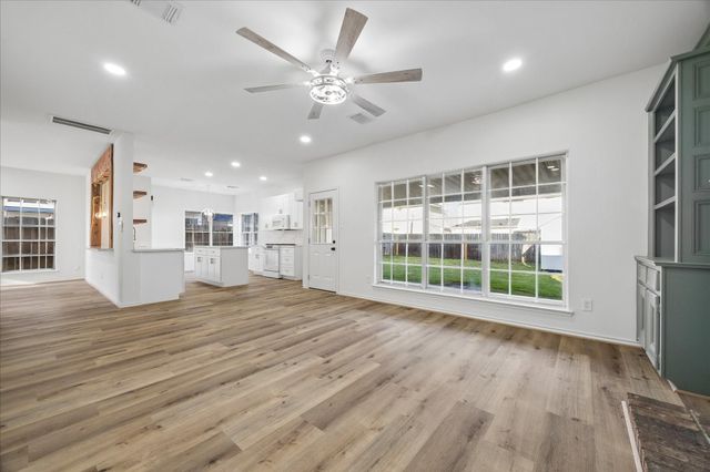 2001 Tipperary Drive, Deer Park, TX 77536