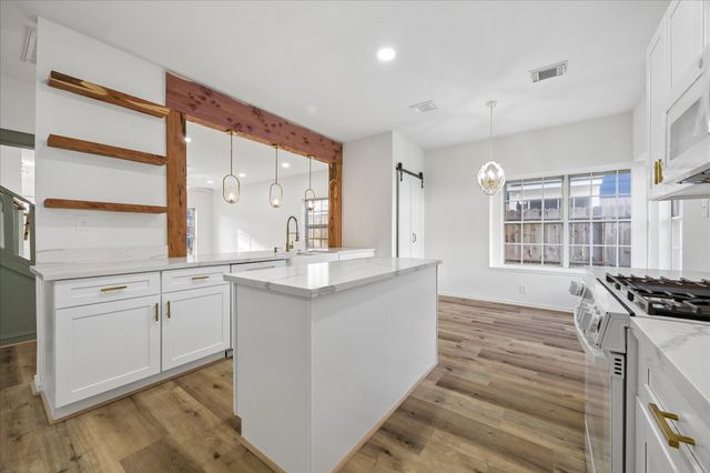 2001 Tipperary Drive, Deer Park, TX 77536