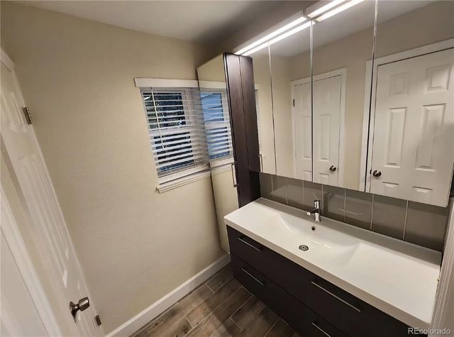 8376 S Upham Way 105, Littleton, CO 80128