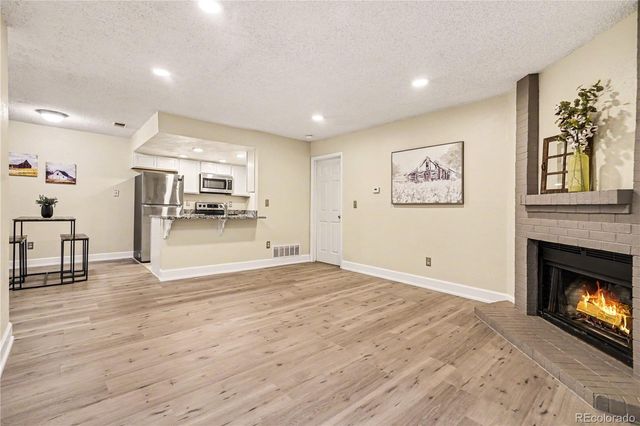 8376 S Upham Way 105, Littleton, CO 80128