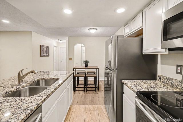 8376 S Upham Way 105, Littleton, CO 80128