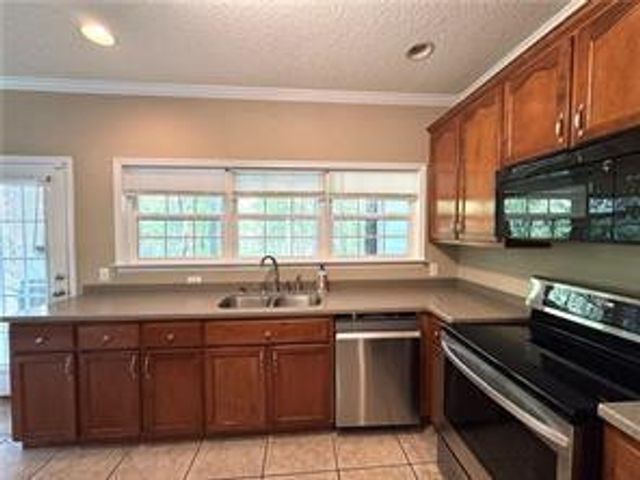 440 Arnold River Road, Jesup, GA 31545