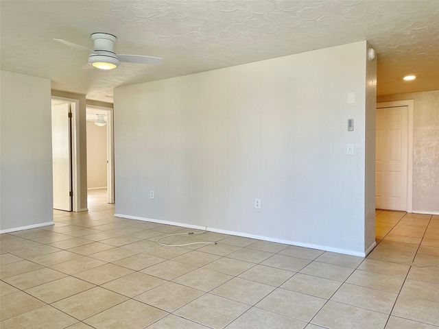 5814 1ST AVENUE, New Port Richey, FL 34652