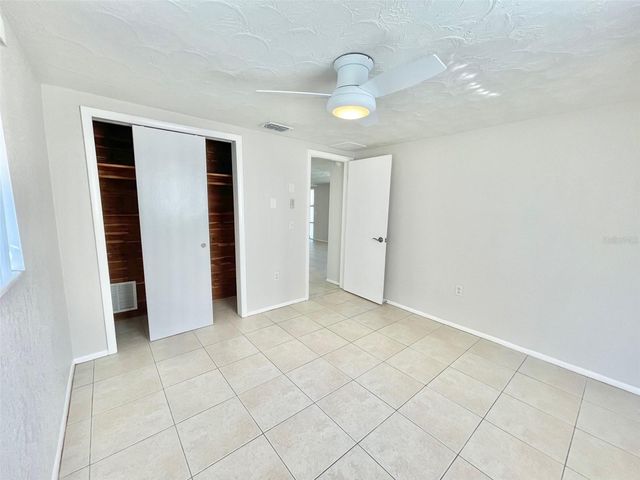 5814 1ST AVENUE, New Port Richey, FL 34652