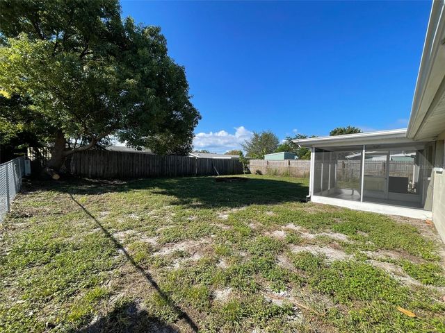 5814 1ST AVENUE, New Port Richey, FL 34652