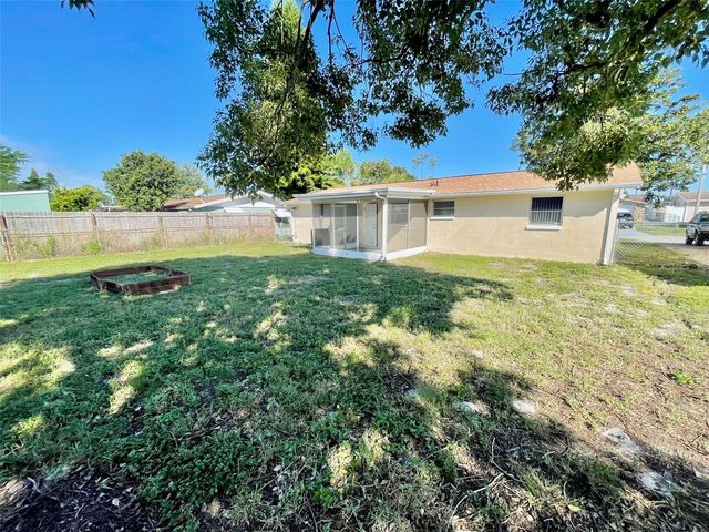 5814 1ST AVENUE, New Port Richey, FL 34652