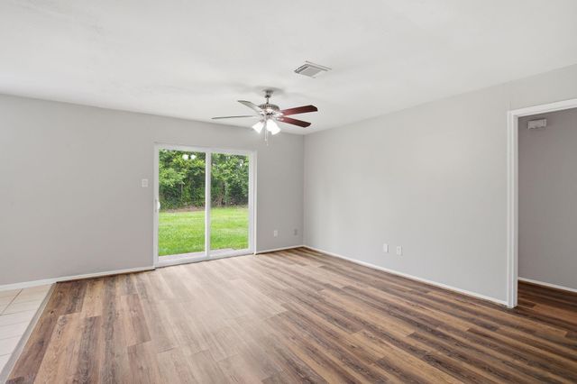 15119 Bathurst Drive, Houston, TX 77053