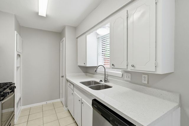 15119 Bathurst Drive, Houston, TX 77053