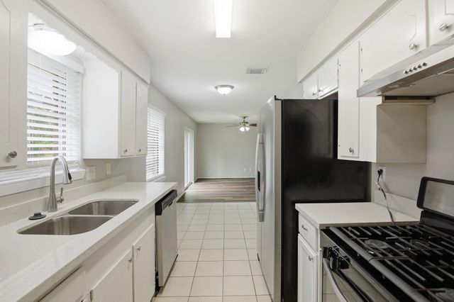15119 Bathurst Drive, Houston, TX 77053