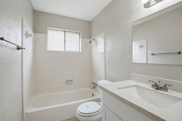 15119 Bathurst Drive, Houston, TX 77053